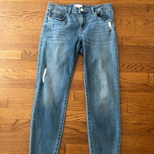 H&M light Wash Skinny Jeans Size 8